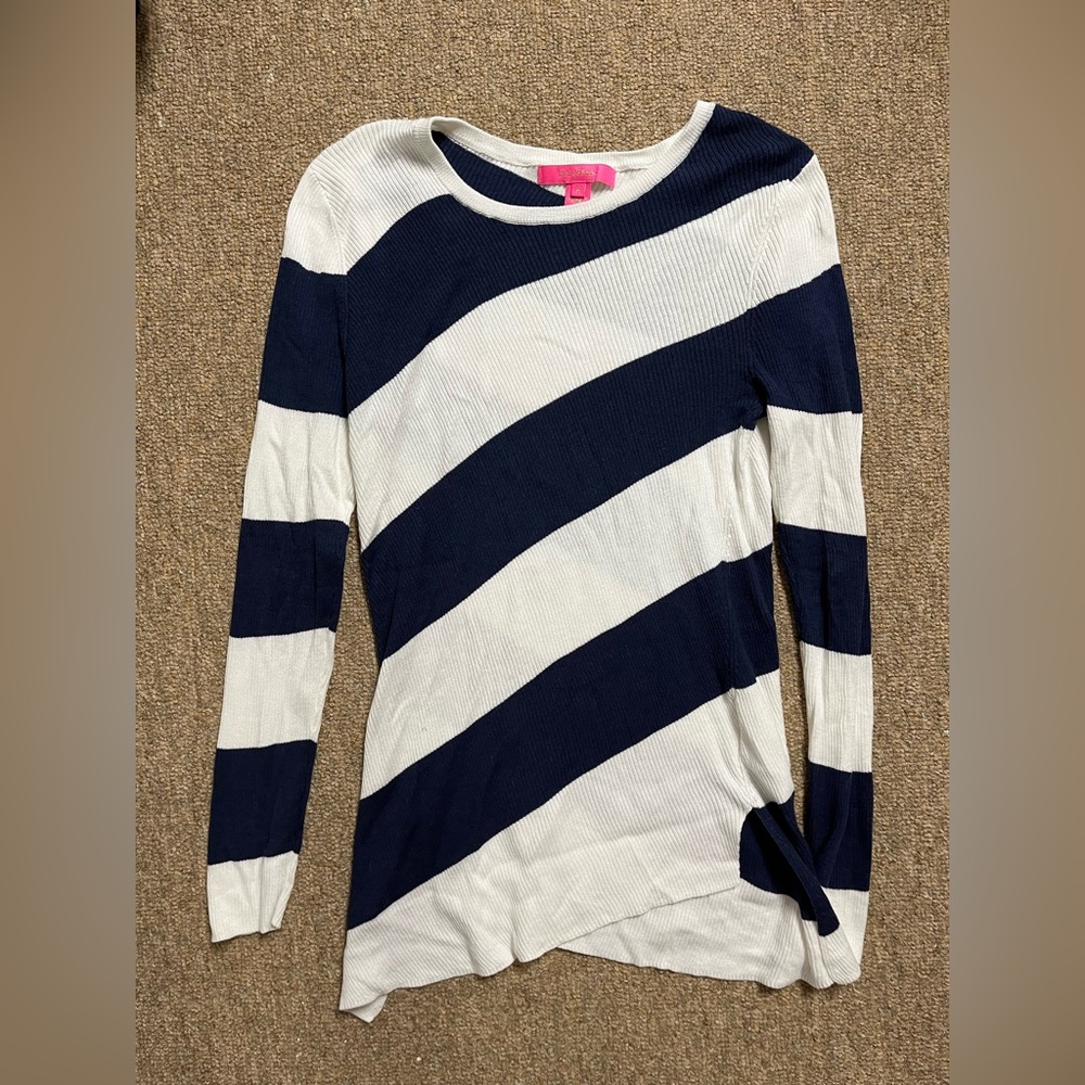 Lilly Pultizer Navy and White Sweater